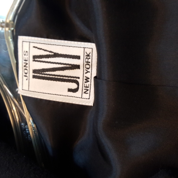 Jones NY ladies coat, 1XL, black 100% wool wool. Thigh length. - Picture 3 of 10